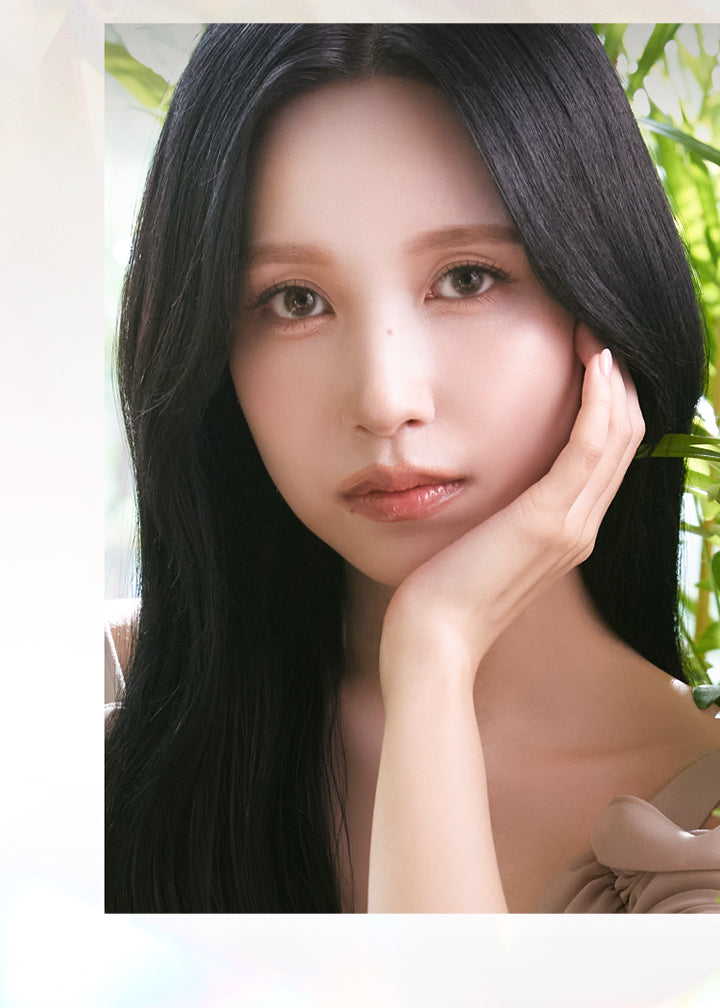 トワイライトリリー(Twilight Lily)を装用したTwice Mina(トゥワイス ミナ)の画像 | スウィートワンマンス メビラージュ Sweet 1Month Mevilage Monthly カラコン カラーコンタクト
