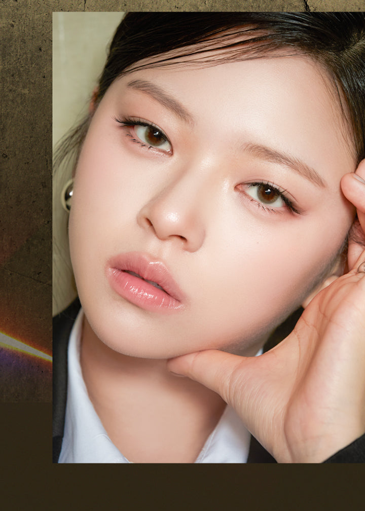 パールオーロラ(Pearl Aurora)を装用したTwice Jeongyeon(トゥワイス ジョンヨン)の画像  | スウィートワンマンス ガールクラッシュ Sweet 1 Month Girlcrush monthly カラコン カラーコンタクト
