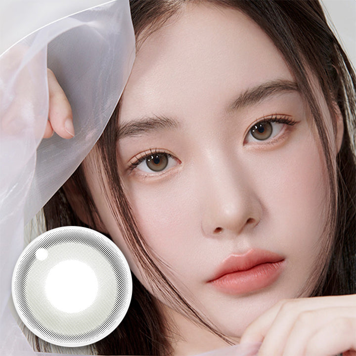 EARL GRAY,アールグレー,透明感のあるくすみグレー,DIA 14.2mm 着色直径 12.8mm BC8.6mm,全てのスキントーンにあうカラー配合で、誰しもが忘れられない印象の瞳を表現。,ナチュラルだけど、ほんのり盛れるグレーカラー。 | ユリアアイドル ユリアル(URIA-iDOL YURIAL) 1day カラコン カラーコンタクト
