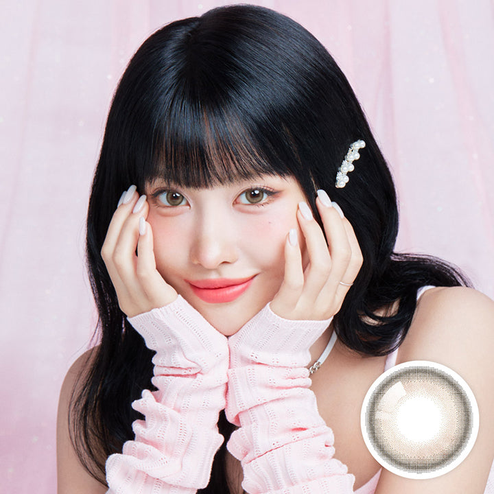 MOMO(モモ) イメージモデル 、ヘーゼルのカラコン – カラコン