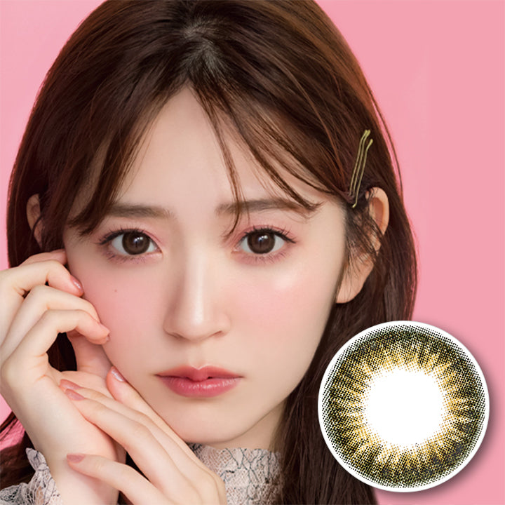 グラスブラウンのモデル画像|ファビュラス(FABULOUS) 度なしコンタクトレンズ